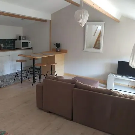 Logement Entre Riviere, Falaise Et Chateau ! 아파트 *